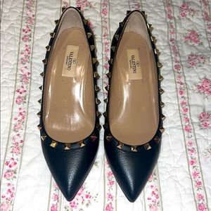 Authentic Valentino Rockstud Leather Pumps